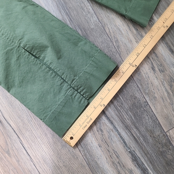 Army Green Pedal Pusher Pants - Picture 5 of 9